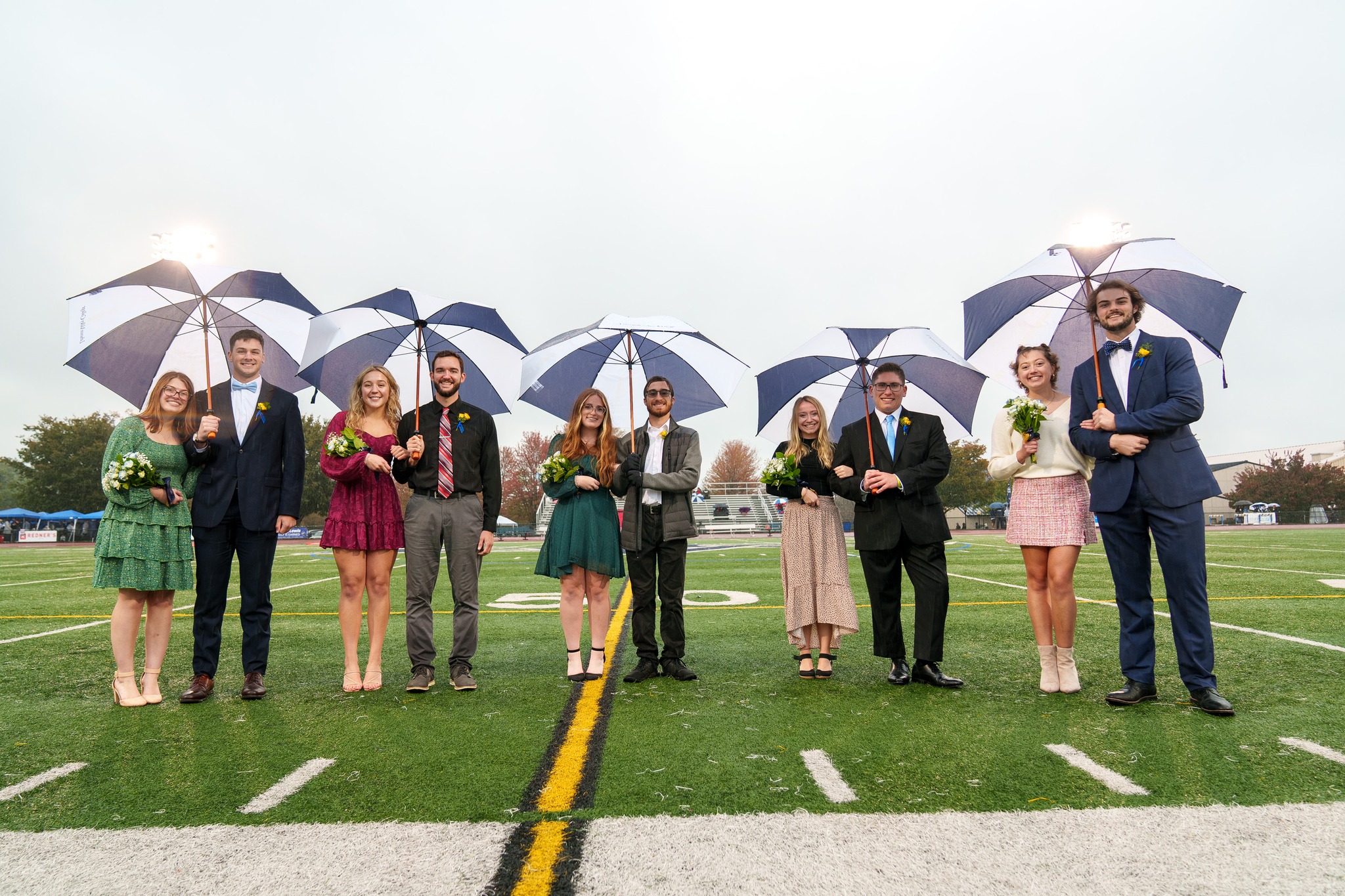 homecoming-court-at-the-valley-la-vie-collegienne